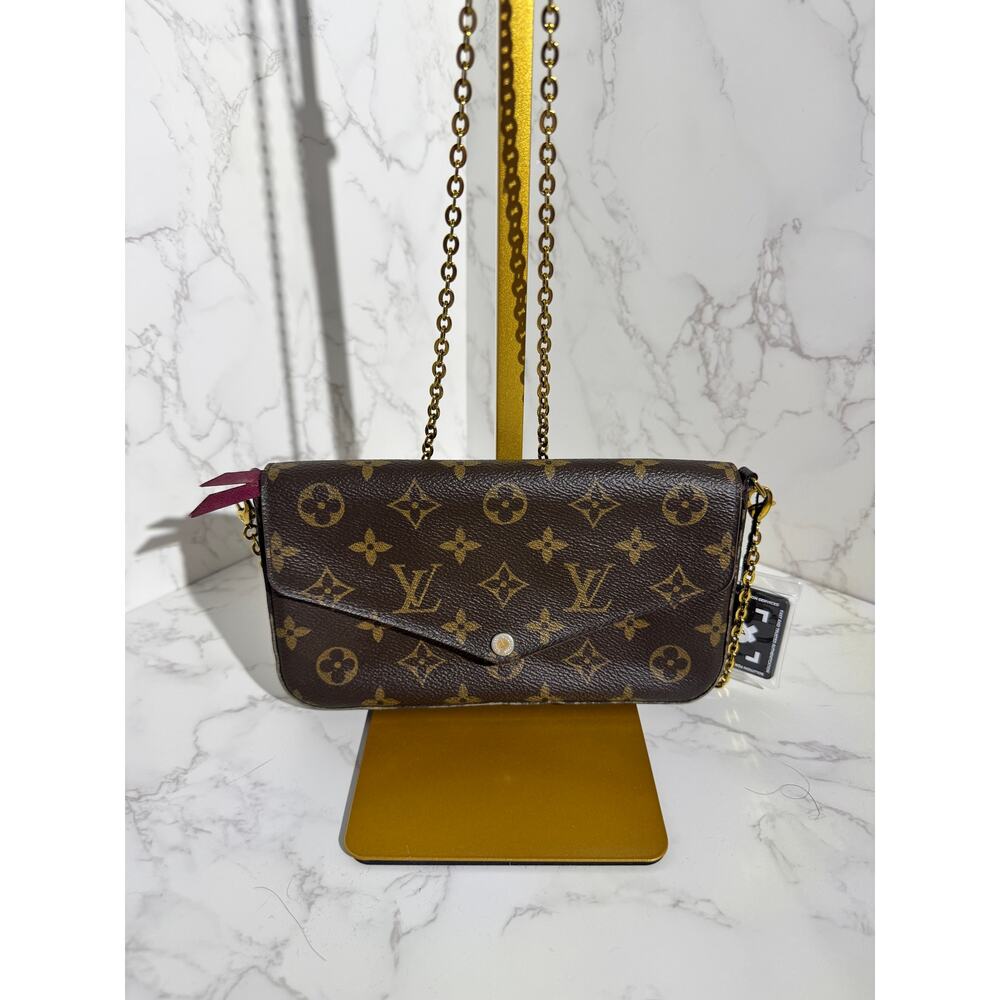 Louis Vuitton Monogram Felicie Pochette - Picture 2 of 16